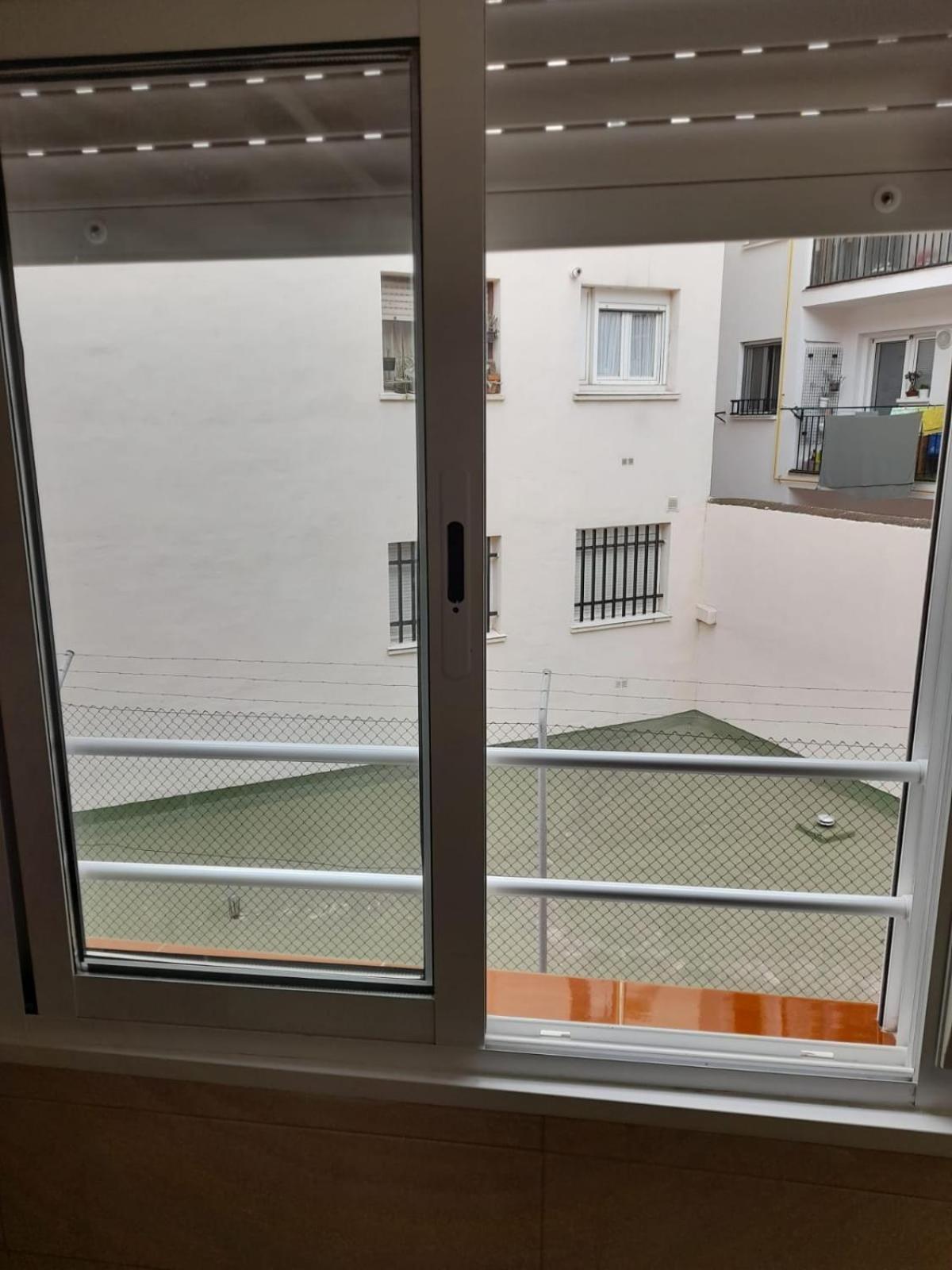 Habitaciones Familiares Con Bano Privado Lf - Sin Ascensor Сарагоса Екстериор снимка