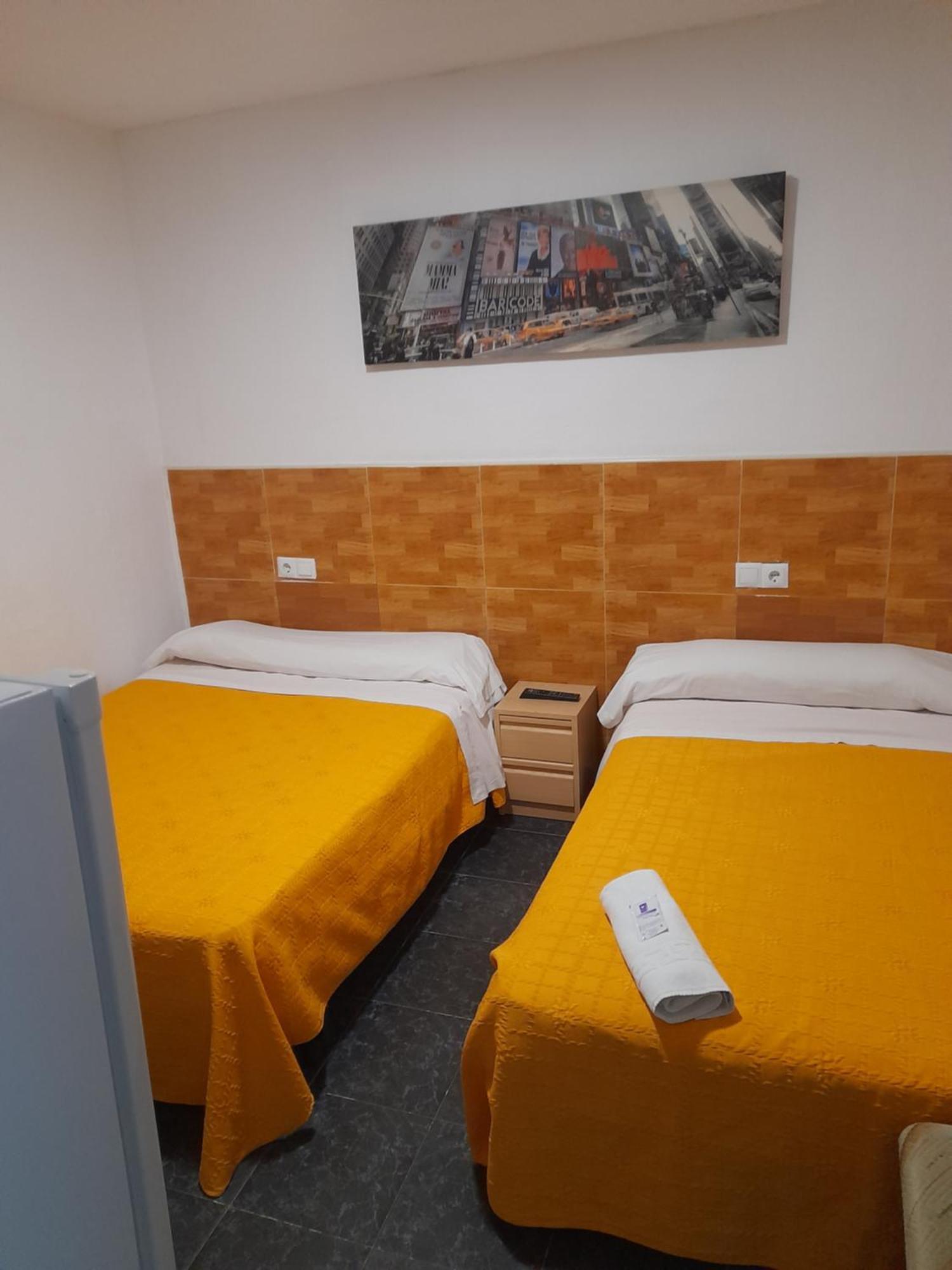 Habitaciones Familiares Con Bano Privado Lf - Sin Ascensor Сарагоса Екстериор снимка